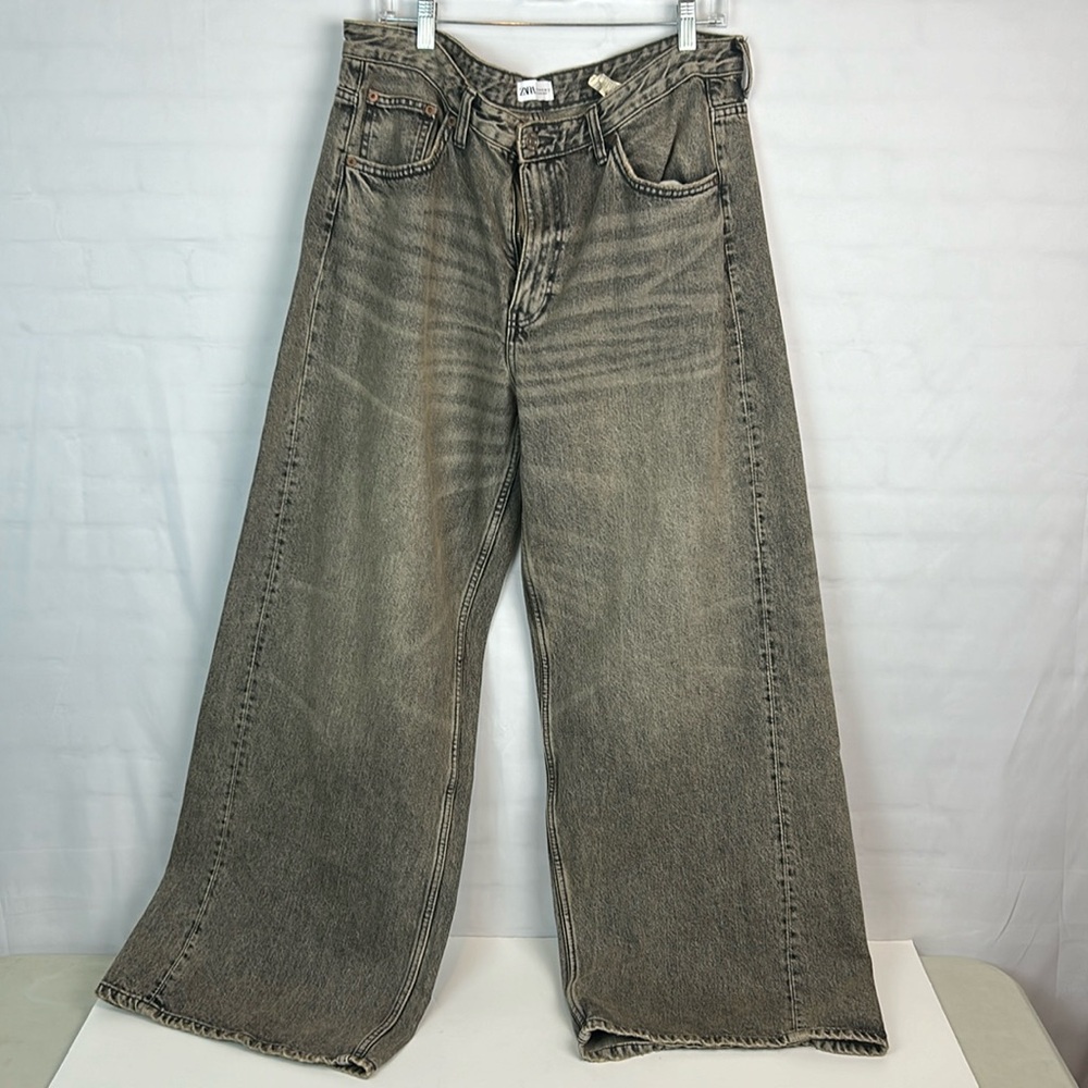 Zara Wide Leg Barrel Style Jeans